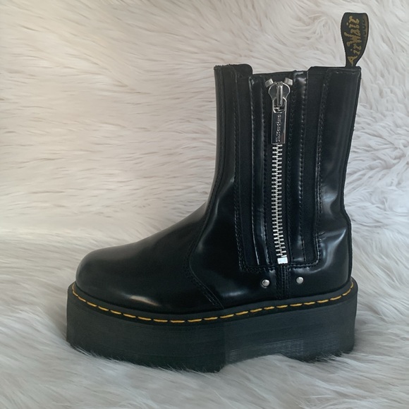 Dr. Martens 2976 Max Leather Platform Chelsea Boots | US 6 - Picture 6 of 11